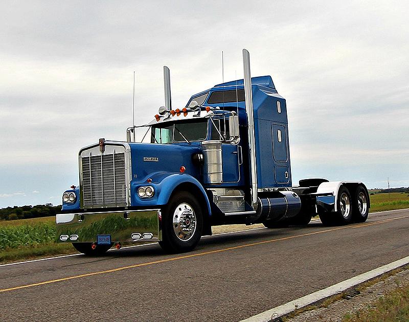 Big Iron Truck Show 2019 - Gallery - Movin' Out