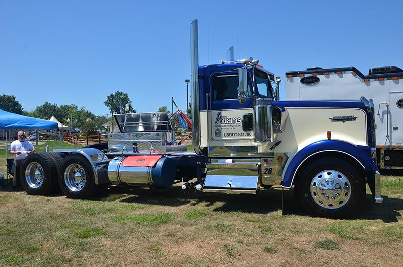 Class 8 On The Lake Truck Show - Gallery - Movin' Out