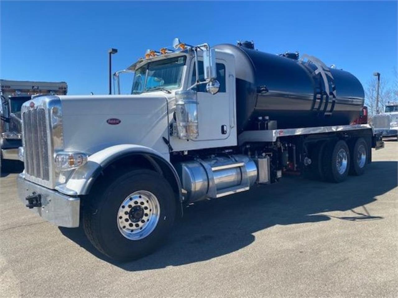 New 2022 PETERBILT 389 For Sale in Smithfield, Pe 15478 AutoBoss 5.2