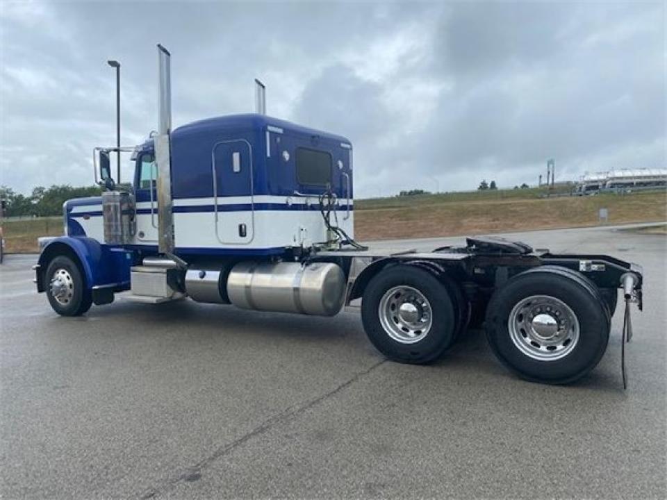 Used 2017 PETERBILT 389 For Sale in Smithfield, Pe 15478 - AutoBoss 5.1